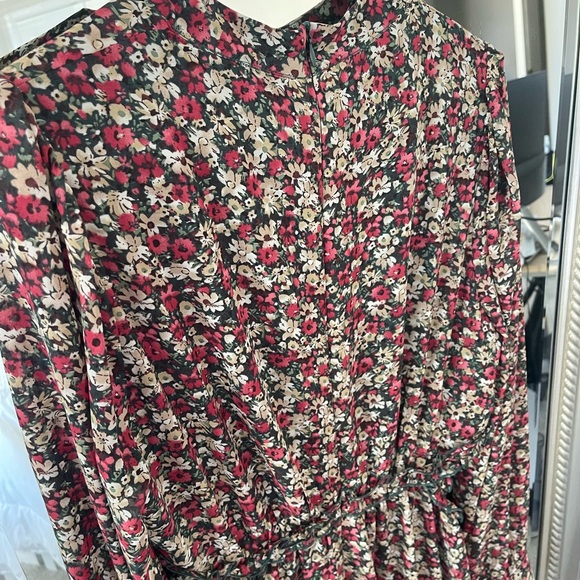 VICI Dress - Picture 8 of 11